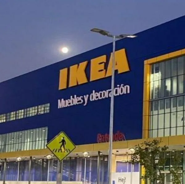 Ikea tiene outlet con muchos productos.