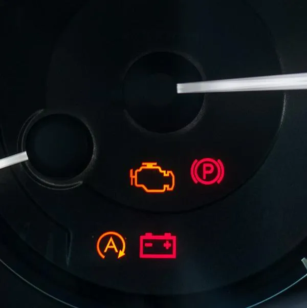 Testigos del carro, en nota sobre qué pasa si se enciende el 'Check engine'