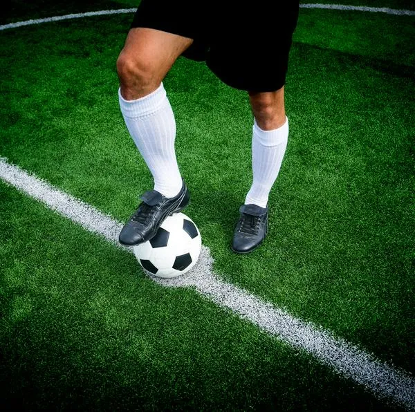 Riesgos de jugar en cancha sintética.