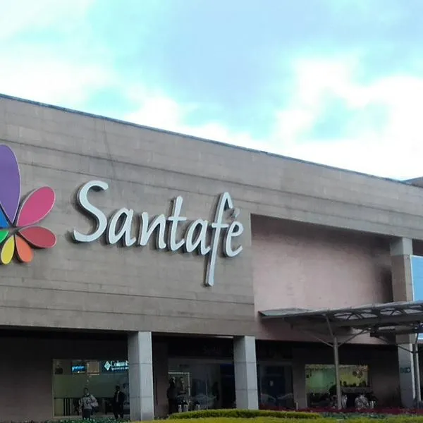 Crimen hoy en centro comercial Santafé Bogotá: Stefanny Barranco falleció