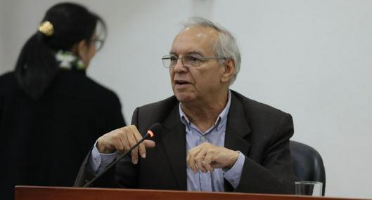 Ministro de hacienda criticó la aprobación en el congreso del día sin Iva