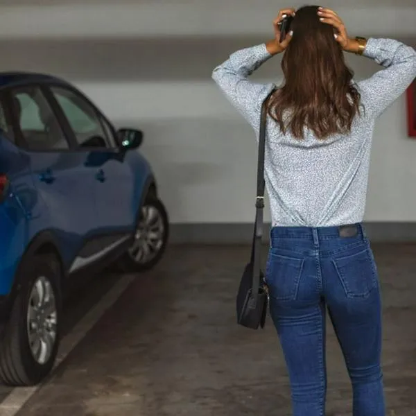 Robo de carros en Colombia se dispara con modalidad en la que los delincuentes usan inhibidores de señal para abrir los vehículos sigilosamente.