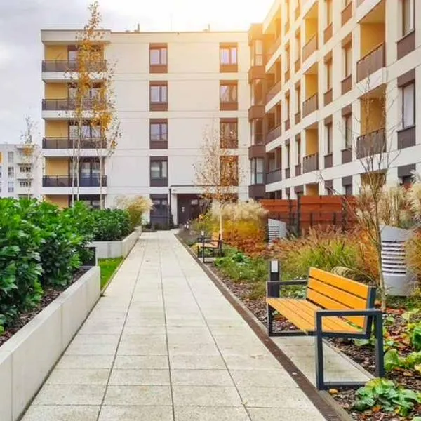 Foto de zona residencial, en nota sobre quién responde por daños en zonas comunes de conjuntos en Colombia, según la ley