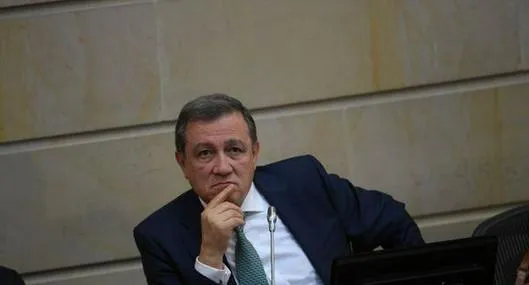 Macías renunció al Centro Democrático por “política excluyente” en la dirección del partido