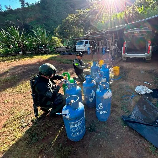 Agentes de Inteligencia interceptaron dos carrobombas en una finca de Cauca