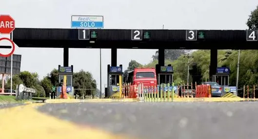 Confusión por videos de conductores que evaden pago de peajes