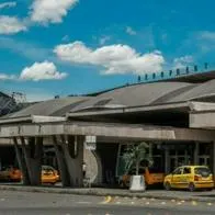Cierran el aeropuerto Olaya Herrera en Medellín por lluvias y hay aviso para viajeros