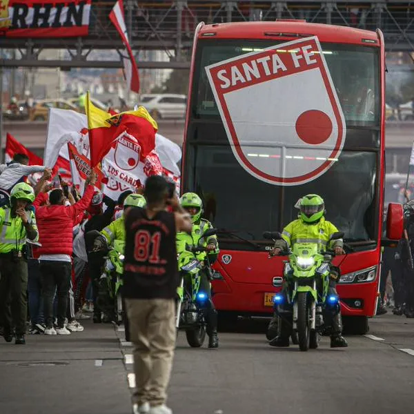 Independiente Santa Fe está pendiente de Juan Sebastián Pedroza, quien juega en Arabia a préstamo y podría volver si no lo compran.