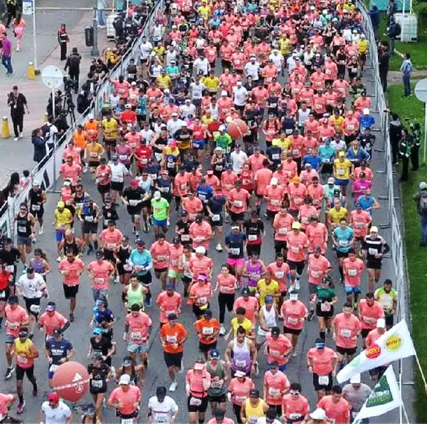 Media Maratón de Bogotá 2024, que lanza app Samsung de seguimiento de tiempo en vivo