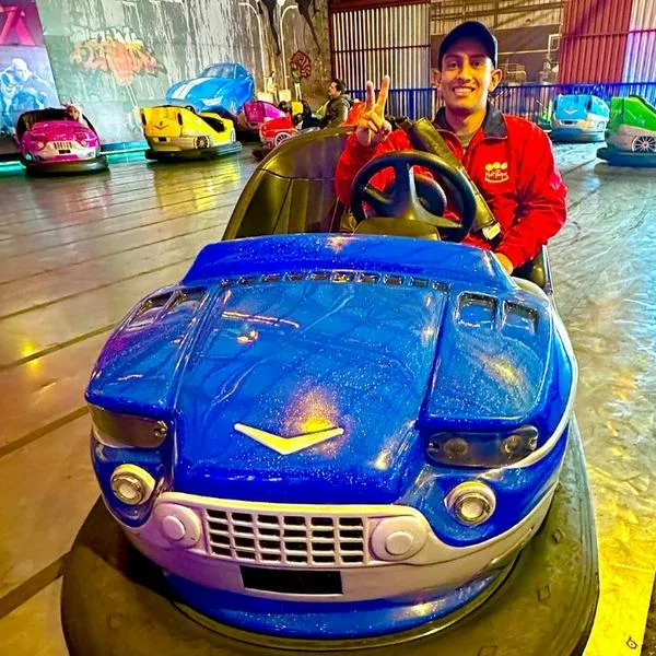 Carros chocones en Multiparque de Bogotá.