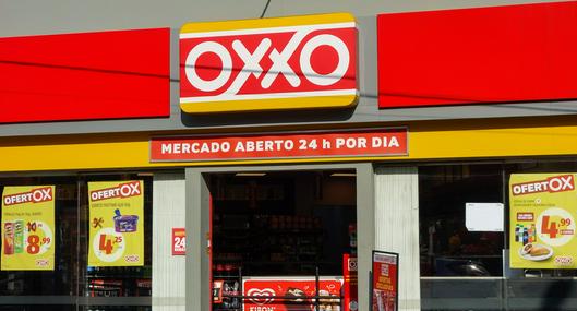 Oxxo Colombia sorprendió a clientes y anunció que abrirá más tiendas en Medellín y Antioquia, tras éxito de su primera semana en la ciudad.