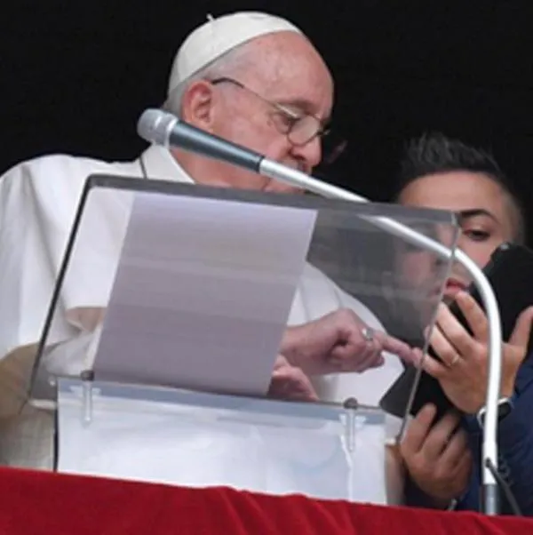 “Los chismes son cosa de mujeres”: el papa Francisco vuelve a causar polémica