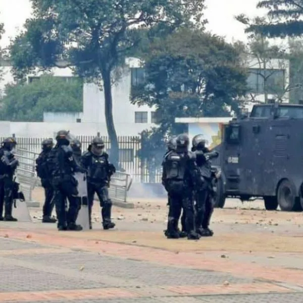 Investigación de tomas en la U. Nacional arroja varios detalles: una mujer con bastón es clave