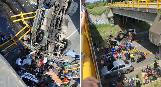 Grave accidente en vía Cali-Palmira: vehículo recolector de basura cayó desde un puente