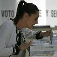Claudia Sheinbaum sería la primera mujer presidenta de México, luego de la jornada de elecciones de este domingo, según apuntaron 3 encuestas. 