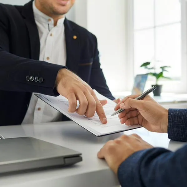 Pago de prima de junio: bancos que prestan en Colombia a emprendedores y empresas