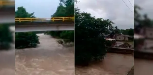 EN VIDEO: Madre e hijo desaparecieron tras ser arrastrados por la creciente de un río en Urabá