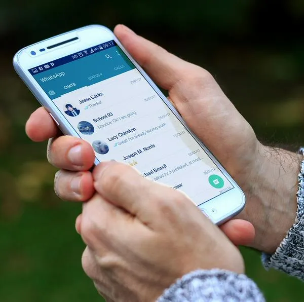 ¿Cómo hacer para que no me llegan los mensajes de WhatsApp?