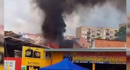Momentos de pánico por incendio en Marinilla, Antioquia; hay un menor herido y varios locales afectados