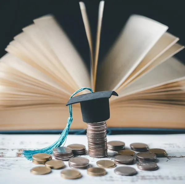 Becas en universidades privadas en Colombia: programas, descuentos y más