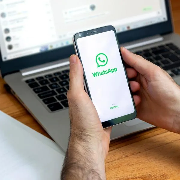 ¿Cómo saber que dice un audio sin escucharlo en WhatsApp?