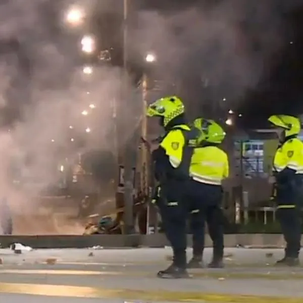 Pelea en Bogotá entre Policía y recicladores obligó cierre de la carrera Décima