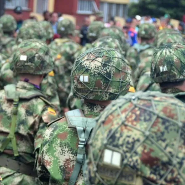 Capitán del Ejército colombiano es apartado de su cargo por agresión a expareja