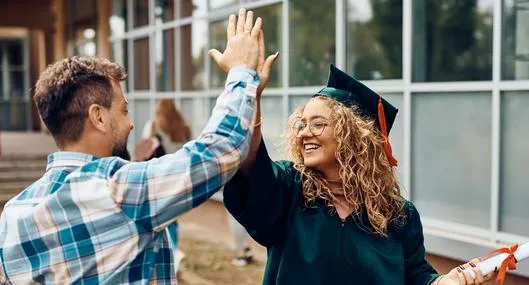 Becas de pregrado y maestría en la Universidad Unir de España: paso a paso para participar en la dinámica de la Federación Colombiana de Municipios.