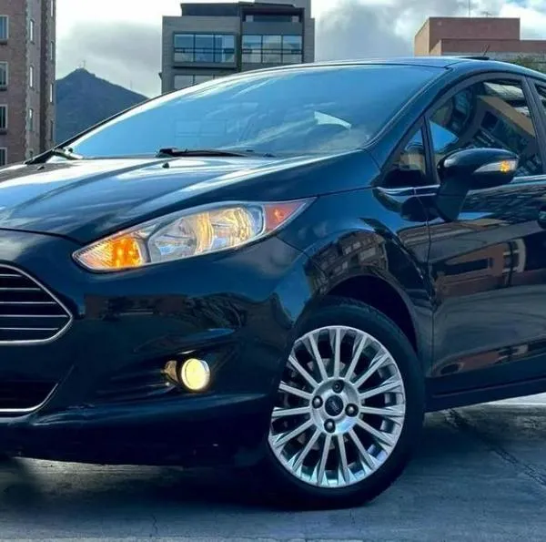 Carros usados baratos de Chevrolet, Kia y Ford que tienen un precio inferior a $35'000.000 en Colombia (Aveo, Spark, Captiva, Fiesta, Picanto y más).