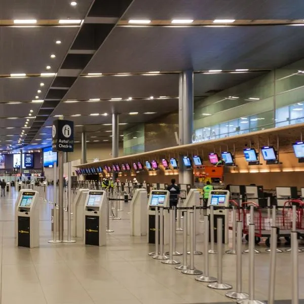 Aeropuerto El Dorado tendrá apoyo de SuperTransporte y atenderá quejas de viaje
