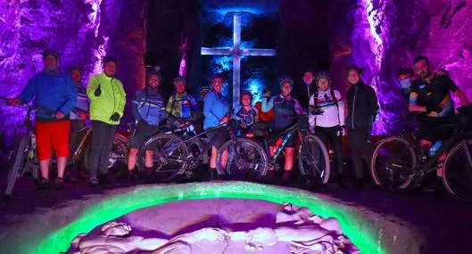 Foto de biciexperiencia, en nota sobre Catedral de Sal de Zipaquirá y cómo hacer el recorrido subterráneo en bicicleta