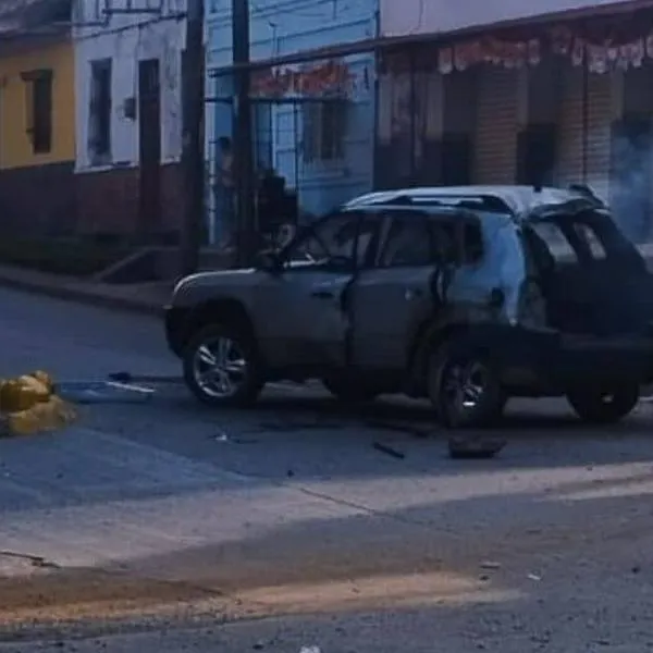 Atención: Explosión de carro bomba sacudió a corregimiento de Robles en Jamundí