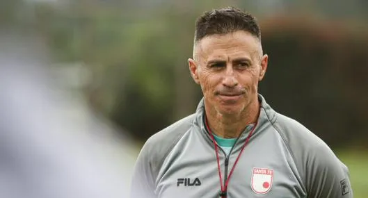 Pablo Peirano, técnico de Santa Fe, respondió por el resultado negativo en enfrentamientos con el Bucaramanga de Rafael Dudamel.
