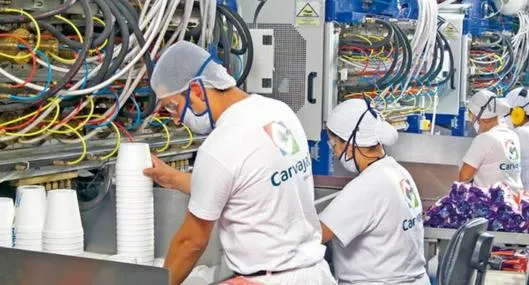 Carvajal anunció solución para sus trabajadores ante despidos masivos en la empresa y con el fin de garantizar una sostenibilidad en la compañía. 