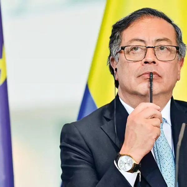 Gustavo Petro reacciona por los resultados de las elecciones de España para el parlamento europeo. Aseguró que "el siglo de las luces se apaga". 