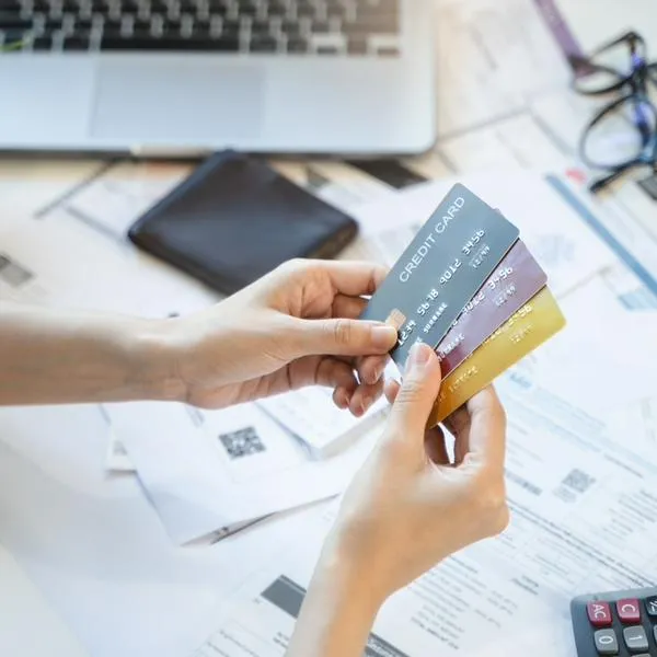 Banco Itaú habló de tasas de interés y problema que hay con tarjetas de crédito