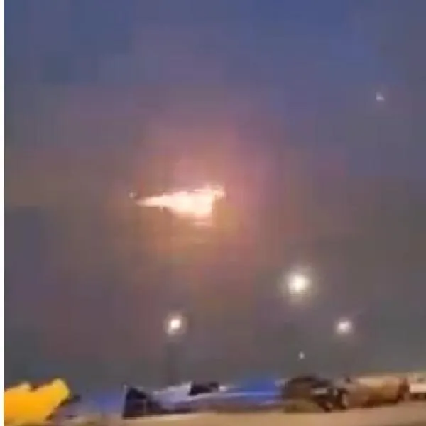 Emergencia en el aire: avión con varios pasajeros sufre incendio durante su despegue