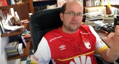 Foto de Daniel Samper, en nota de que así es el café hincha de Santa Fe poco conocido en Bogotá que  