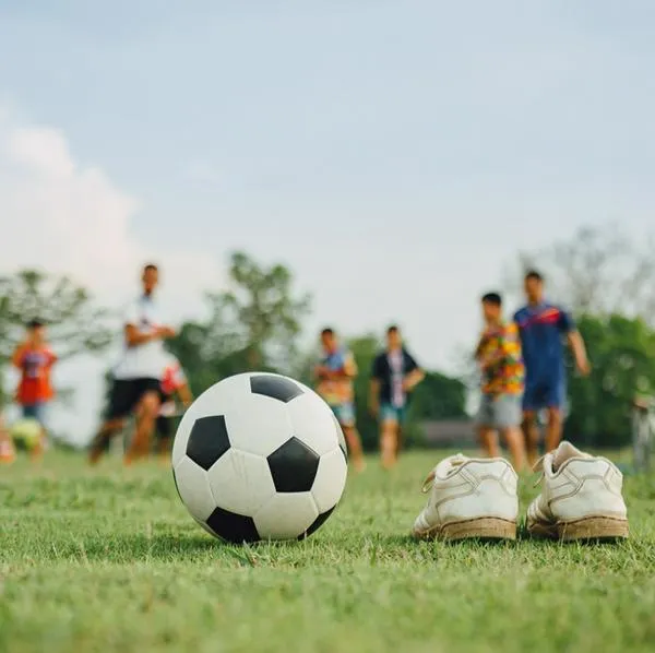 Impactante muerte de niño que jugaba fútbol en colegio de Bogotá: qué le pasó