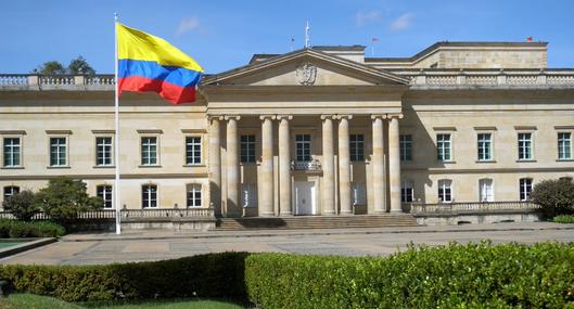 Por qué se les dice presidentes a expresidentes en Colombia.
