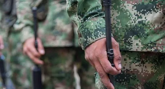 Hieren a tres militares tras un ataque con drones en una finca en El Plateado, Cauca