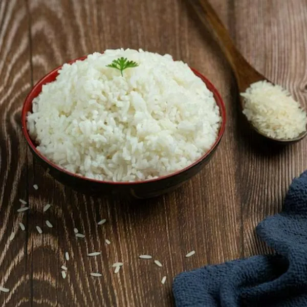 Anuncio para los que comen arroz, papa y yuca en Colombia, por producción de sobra en los cultivos, que han registrado un fuerte crecimiento. 