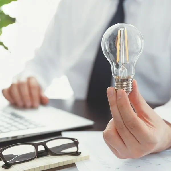 Empresas que bajarán tarifas de energía en Colombia por acuerdo con Gobierno