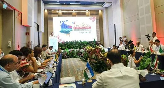 Gobernadores se reúnen en cumbre sobre seguridad, energía y cambio climático