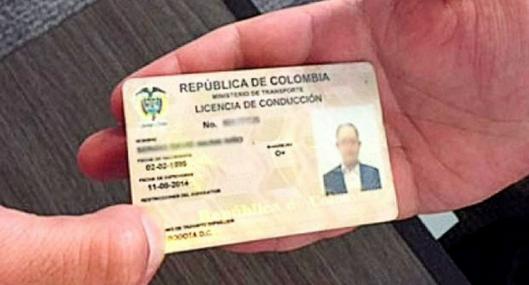 Licencia de conducción en Colombia que se debe renovar siendo menor de edad