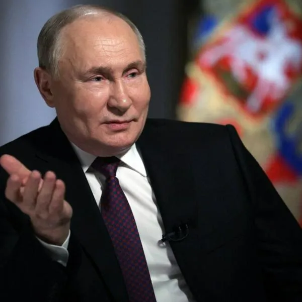 Vladimir Putin ordenará alto el fuego si Kiev retira tropas del este y el sur, y renuncia a la Otan
