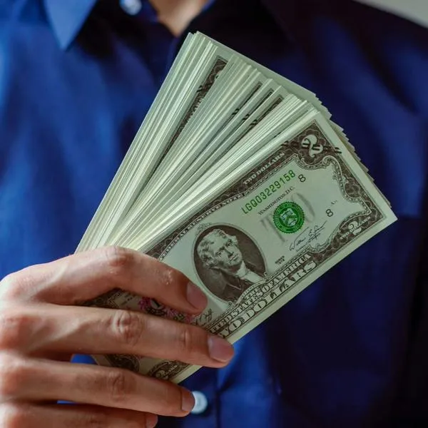 Dólar en Colombia podría subir más por anuncio del Gobierno sobre norma fiscal