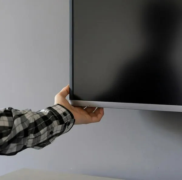 ¿Qué hacer cuando tu televisor se prende y se apaga? 
