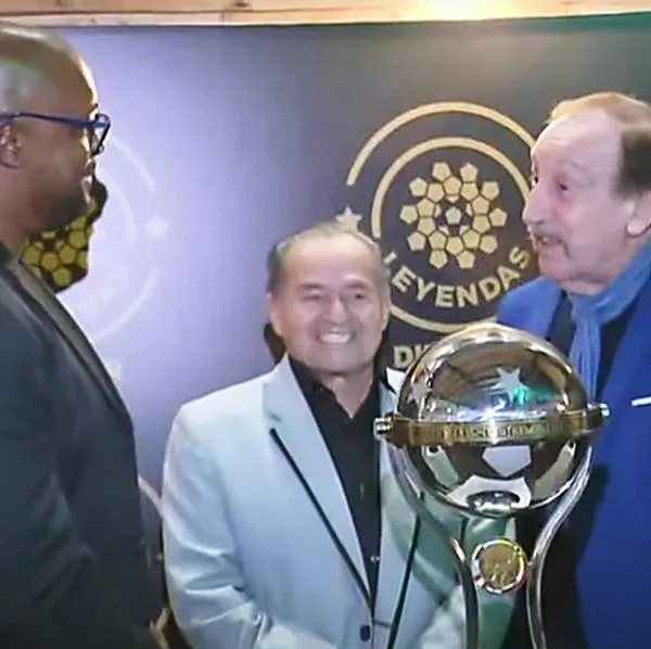 Léider Preciado, Alfonso Cañón y Carlos Alberto Pandolfi, homenajeados por Santa Fe y Dimayor