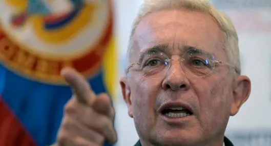 Álvaro Uribe, con dura carta, alertó sobre economía de Colombia: "Han cambiado las reglas"